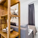 The Lohmeyerstr Hh, 2 Bed Rooms Up To 5 People