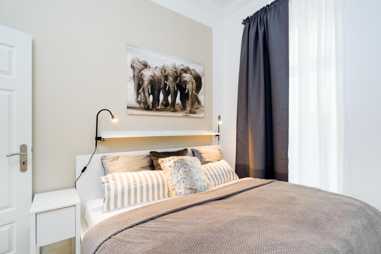 The Lohmeyerstr Hh, 2 Bed Up To 5 People * Berlijn